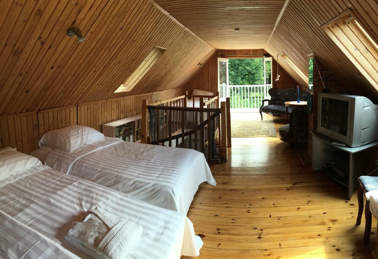 Poilsio namai River Villa, 20 Min By Train To Old Town, Big Yard